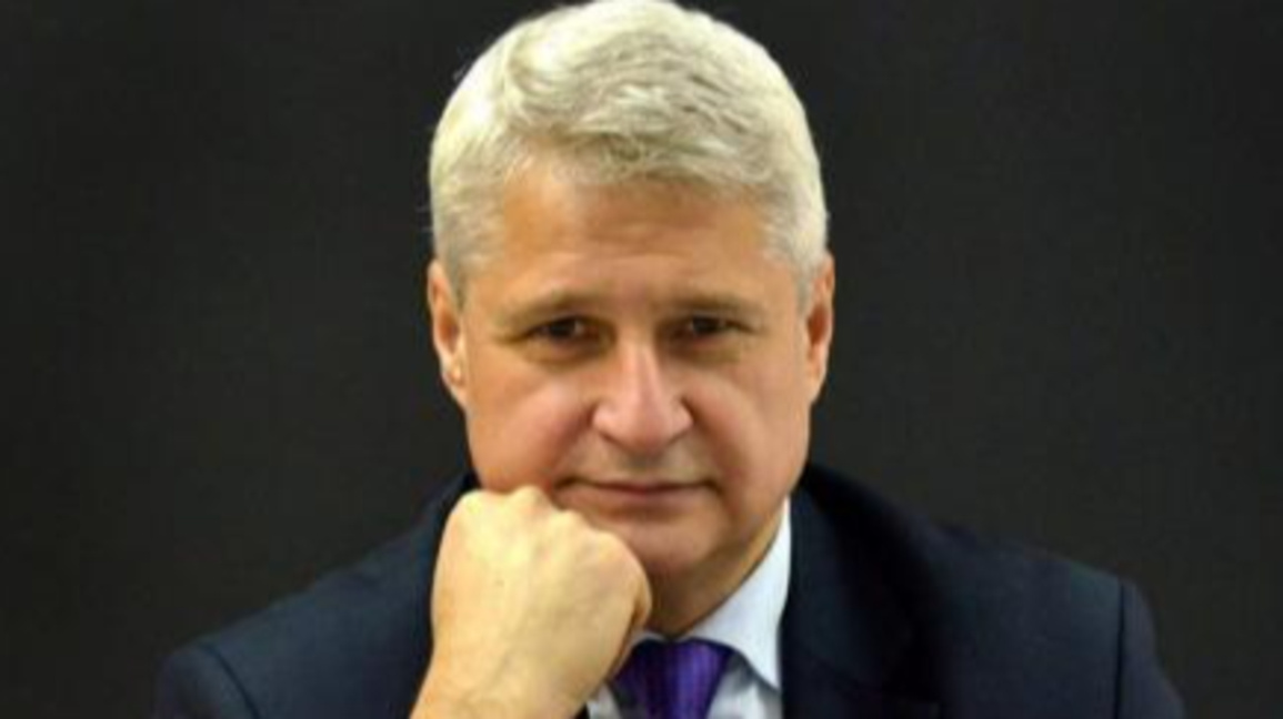 Калин Манолов