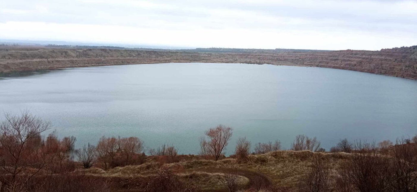 Рудникът в Кремиковци – днес езеро