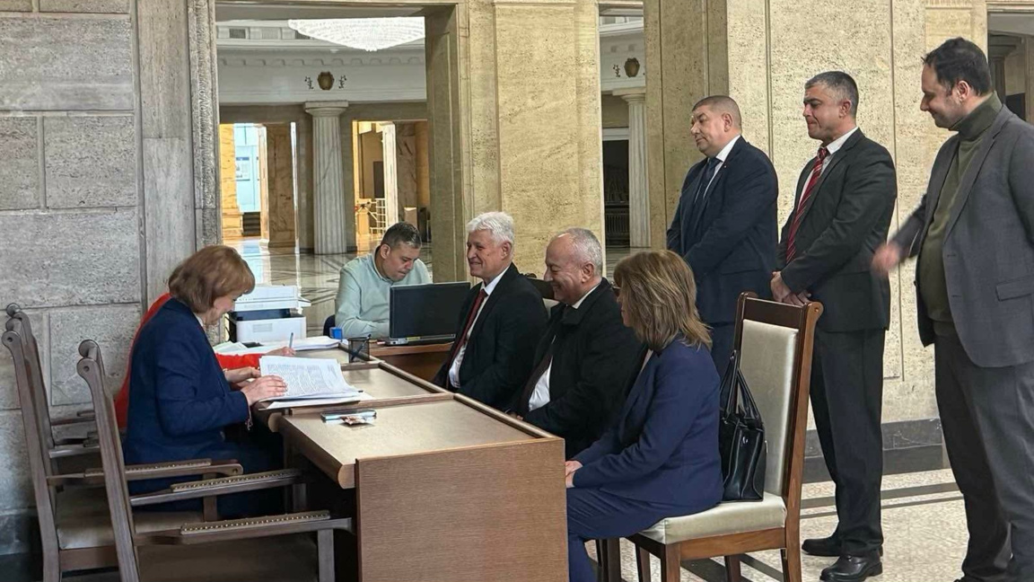 Roumen Radev participera aux élections législatives au sein d'une coalition