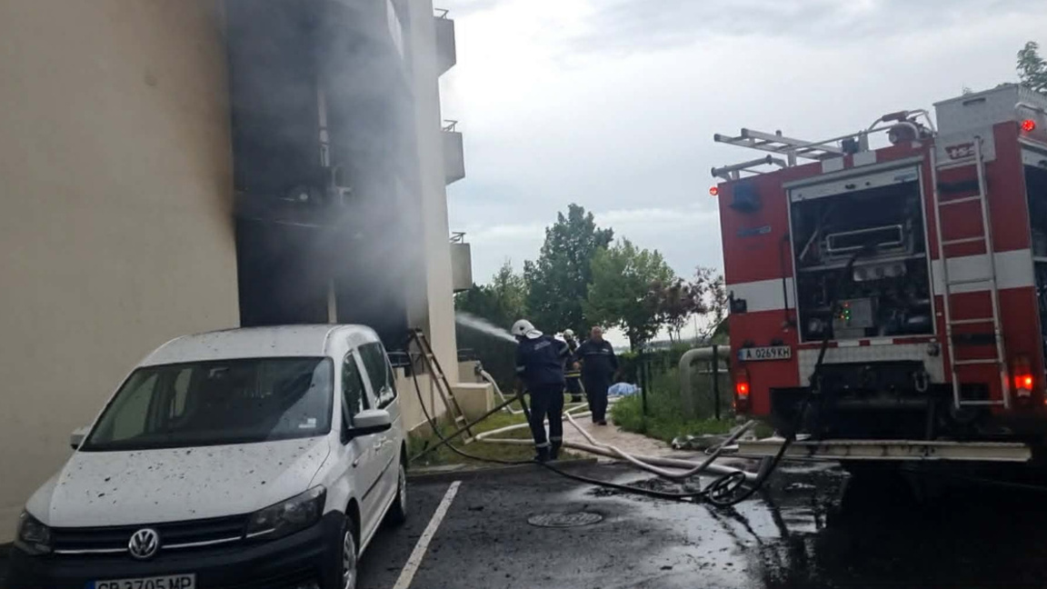 Две жертви след пожара в хотел в Слънчев бряг