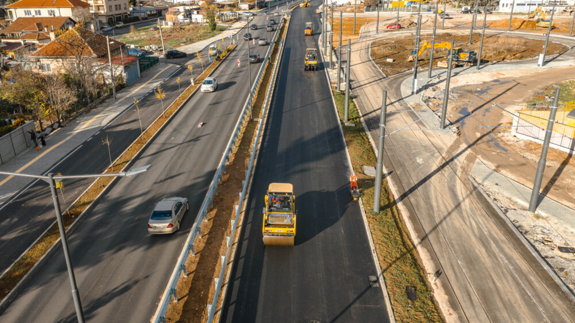 Пускат за движение новоизградения участък от бул. "Рожен"