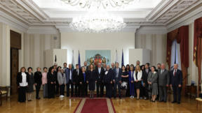 Президентът отличи дейци на културата