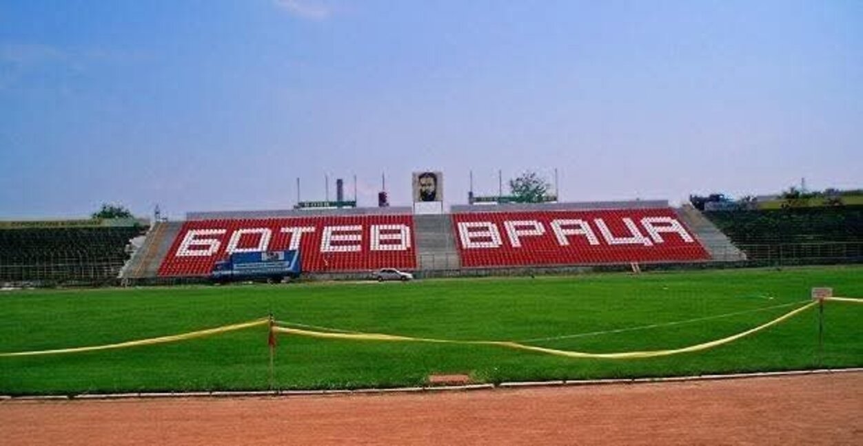 Подобряват спортната инфраструктура във Враца
