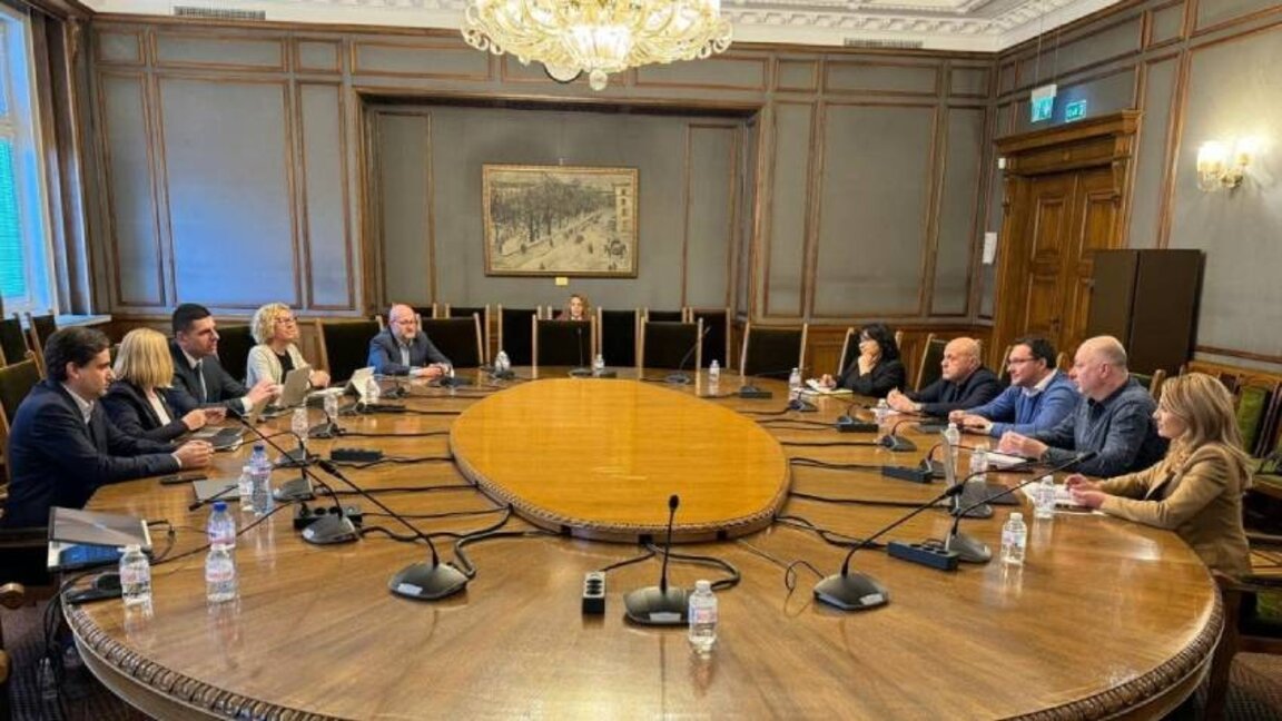 GERB-UFD et BD ont discuté de l’éventuelle formation d’un gouvernement proeuropéen