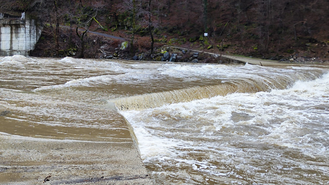 Нивото на река Арда остава високо