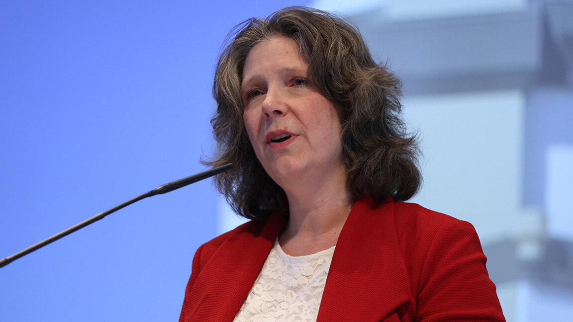Drejtuesja në detyrë e Ambasadës Amerikane në Bullgari Susan Falatko