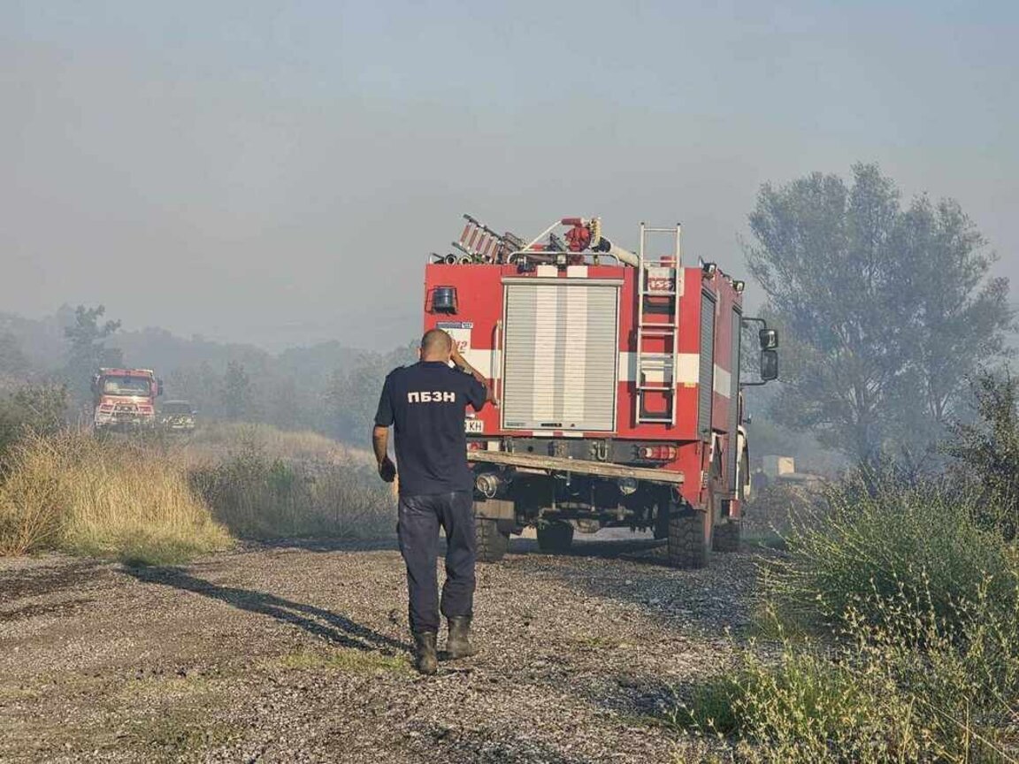 Dıbovets köyünde çıkan yangın henüz söndürülemedi