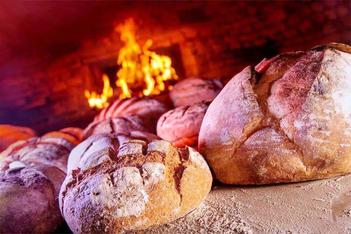 Traditions du Réveillon : pains rituels et plats en nombre impair