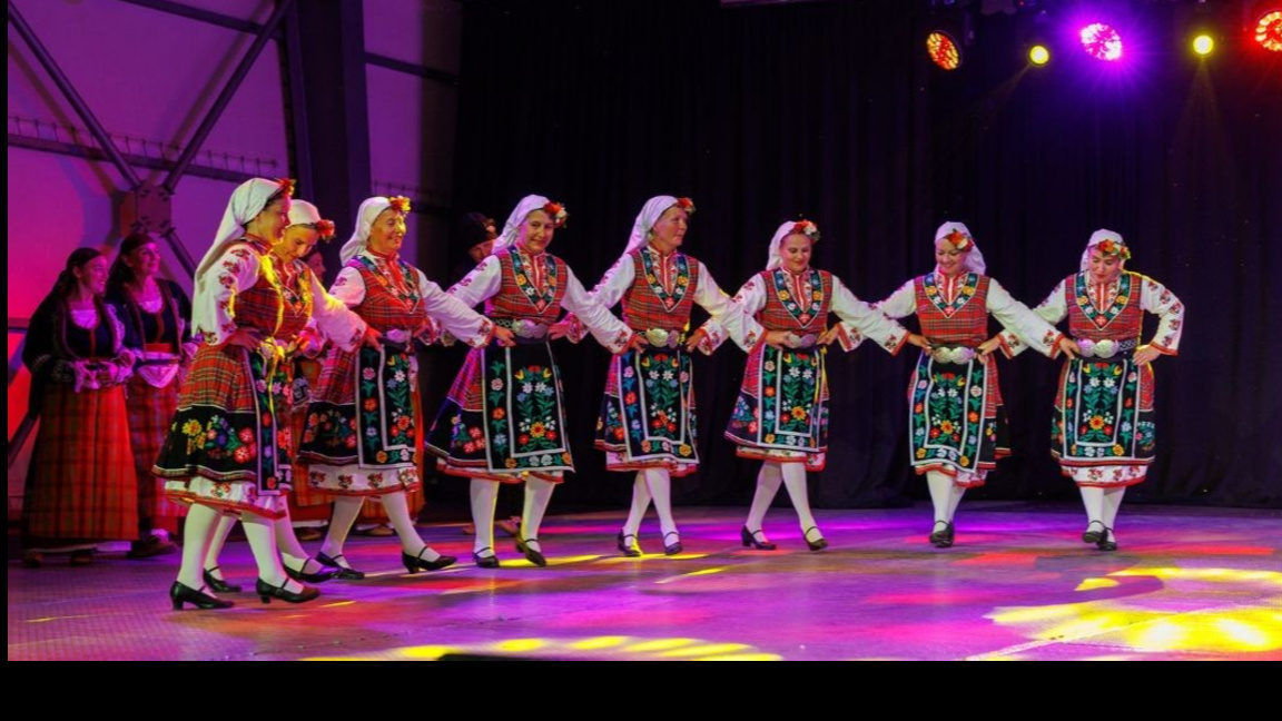 Online catalogue of Bulgarian folk dances "sets off" on a European tour