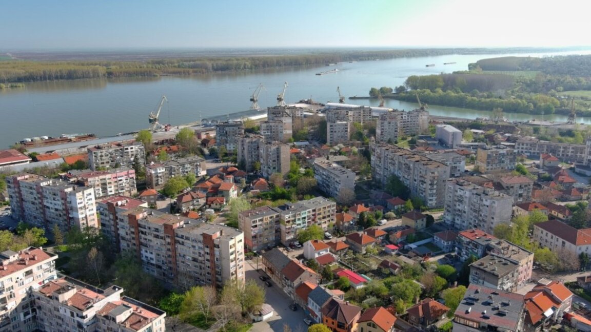 Жители на Лом: Градът ще пребъде