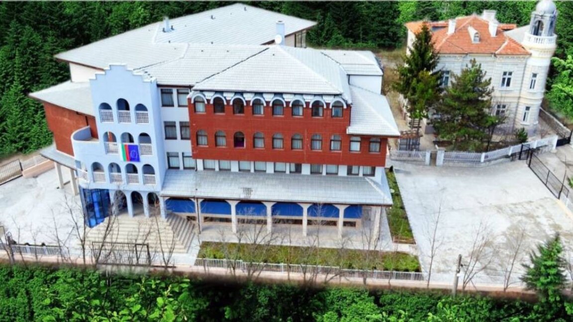 Medresetün Nüvvab