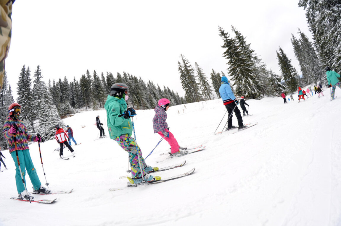 В Смолян започва издаването на безплатни ски карти за деца