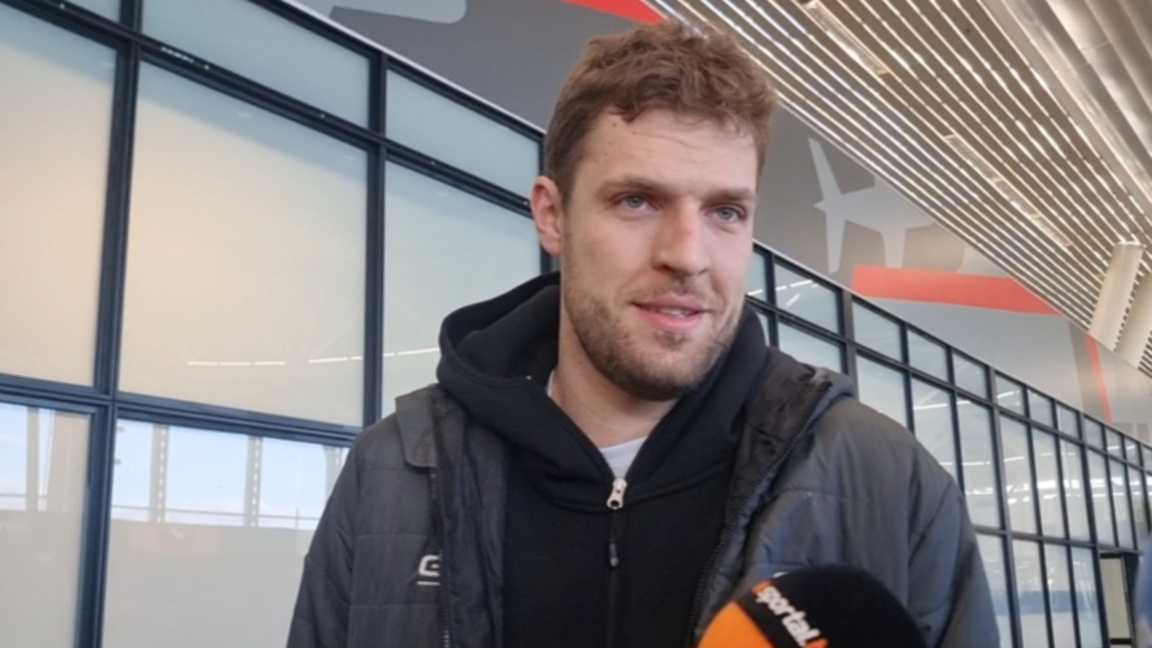 Александър Везенков