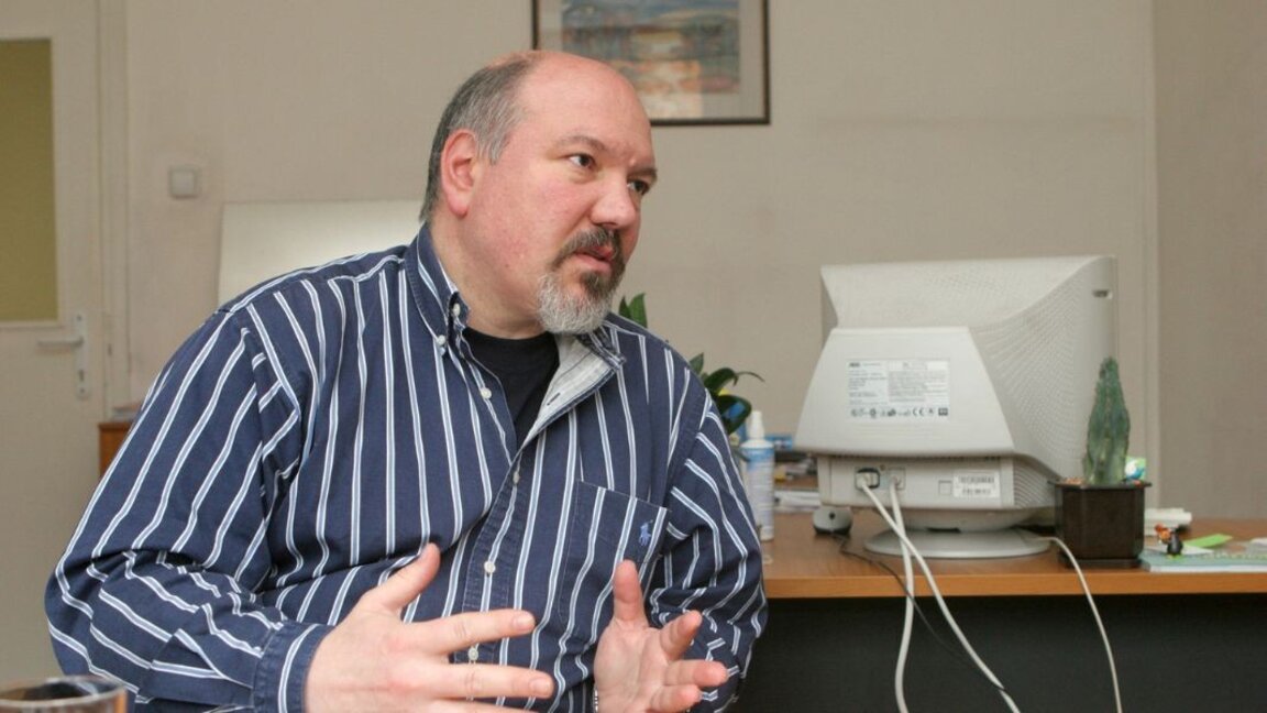 Проф. Александър Маринов