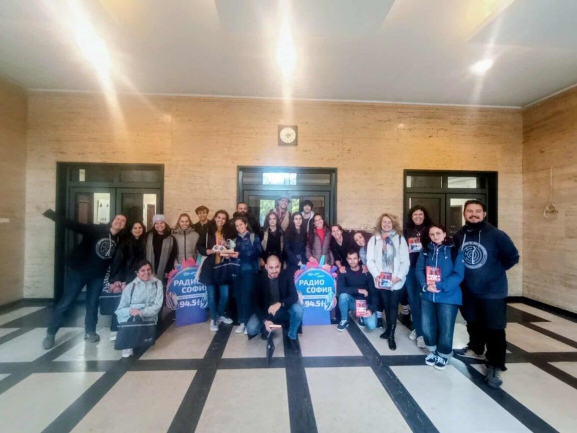 Участниците - на финала