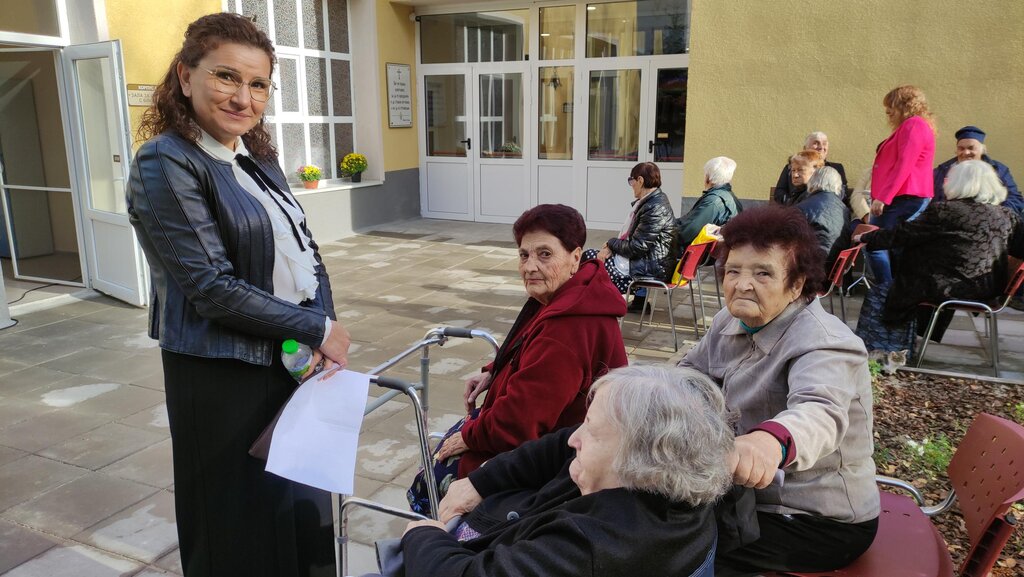 17 нелегални старчески дома и хосписи са закрити от началото на годината