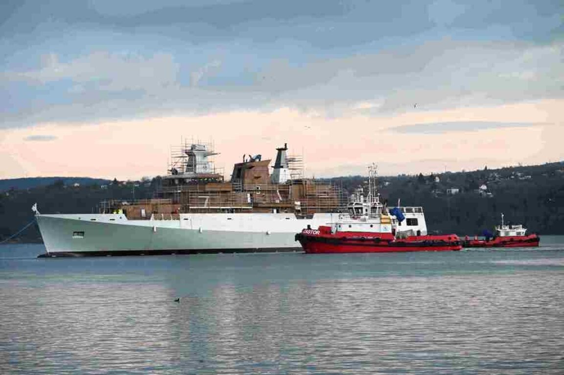 Botan en Varna un nuevo buque de guerra