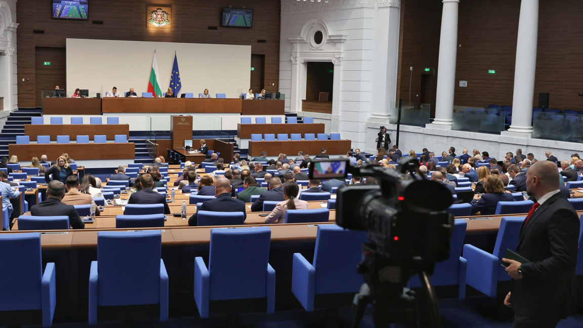 MPs freeze their salaries at March 2026 levels