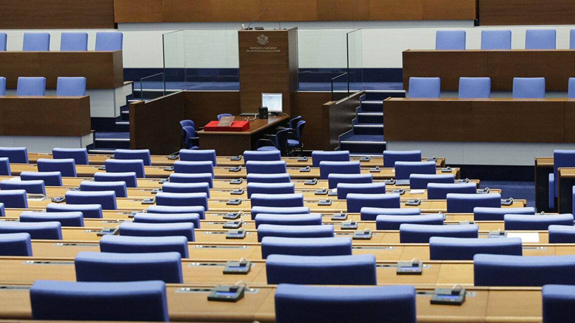 Депутатите гласуват на второ четене Бюджет 2025