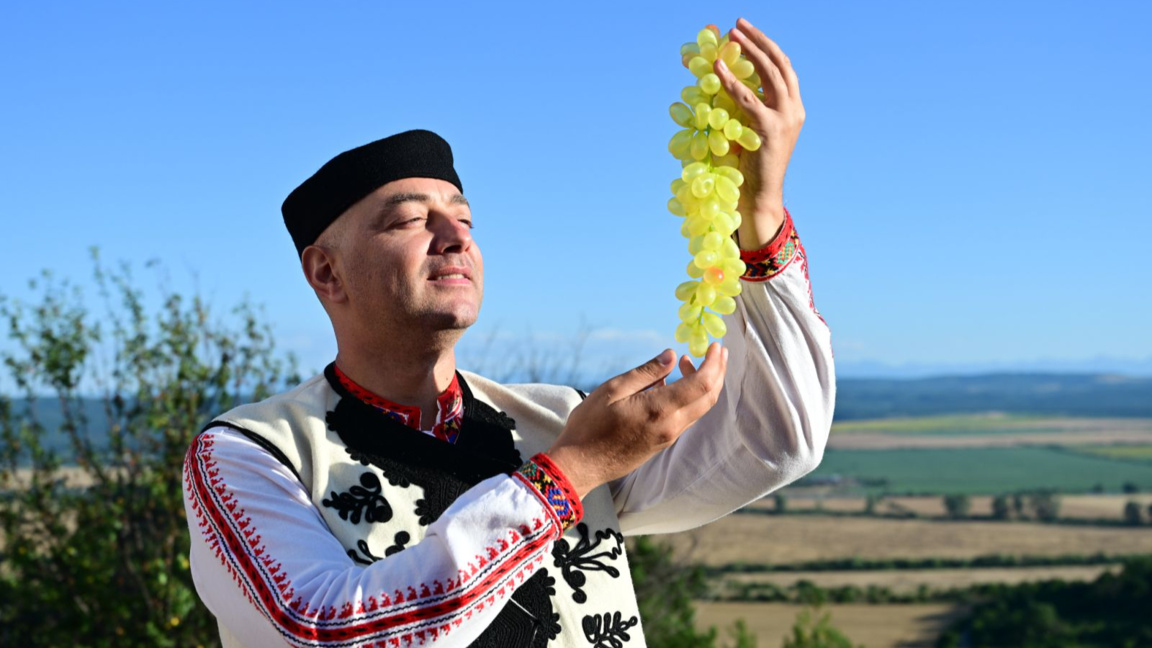 Божидар Златков - народен певец