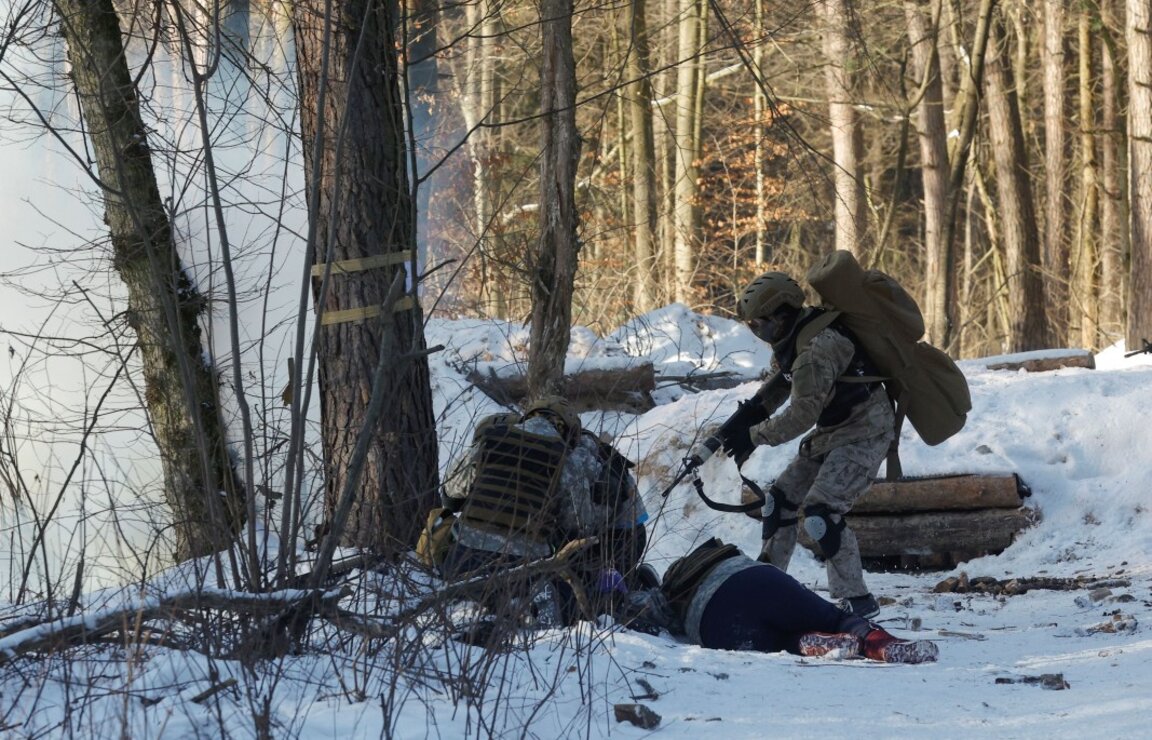 Ожесточени сблъсъци в Украйна, Зеленски чака нова военна помощ