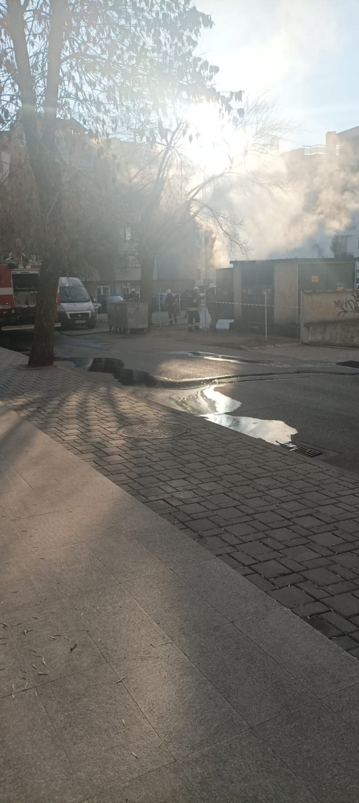 Трафопост се запали в центъра на Кърджали