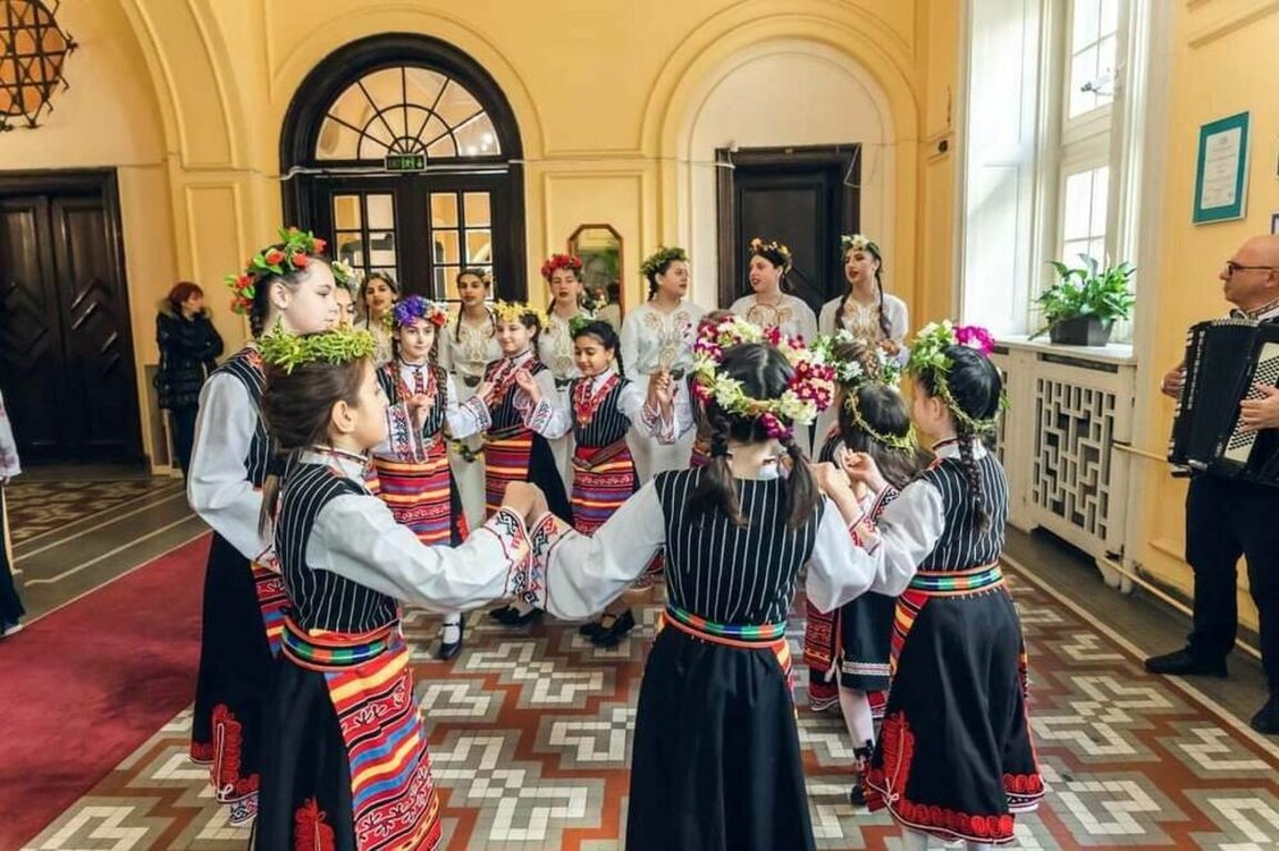 „Еркечко наследство“ представя обичая „Лазари“ в Етнографския музей в Бургас