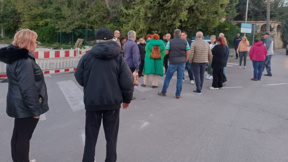 Жители на "Аспарухово" протестираха заради свлачището в местността "Вилите"