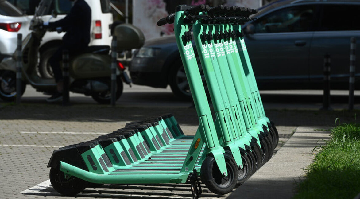 300 нови "умни" тротинетки тръгват по улиците на Пловдив