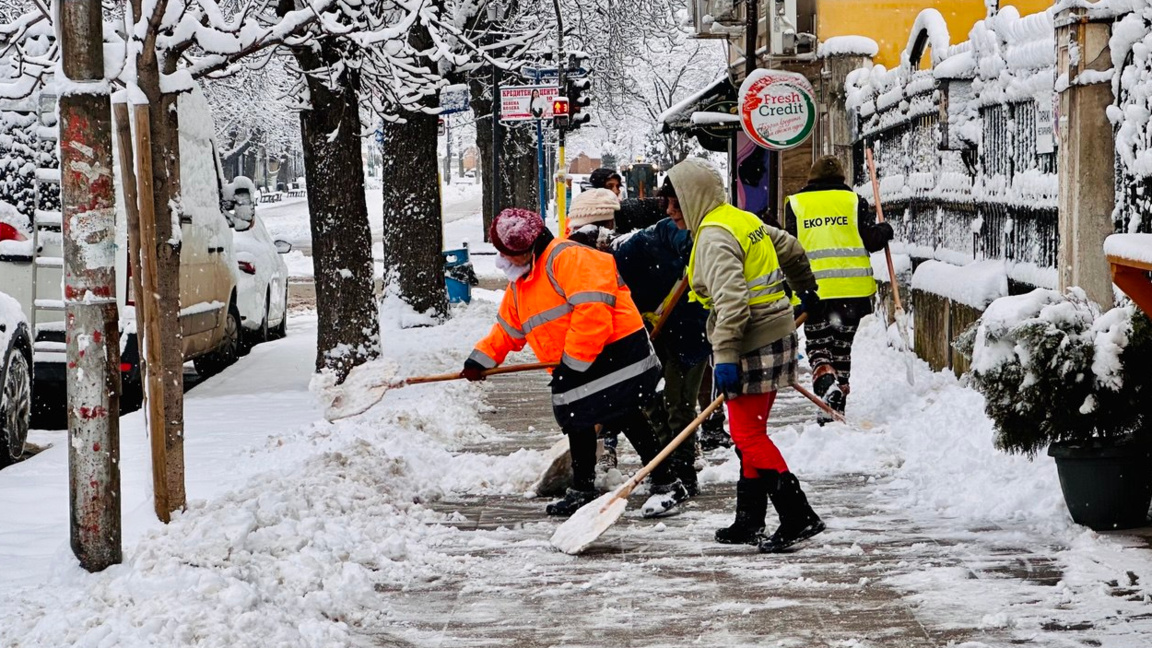 Студът затваря училищата в Русе на 12 ян...