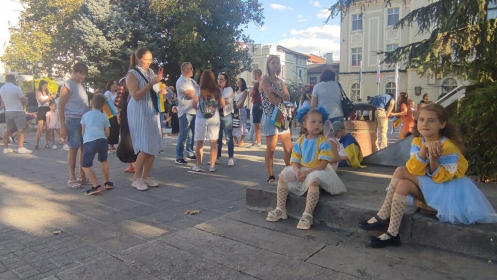 С надежда за мир украинците в Пловдив празнуват Деня на независимостта