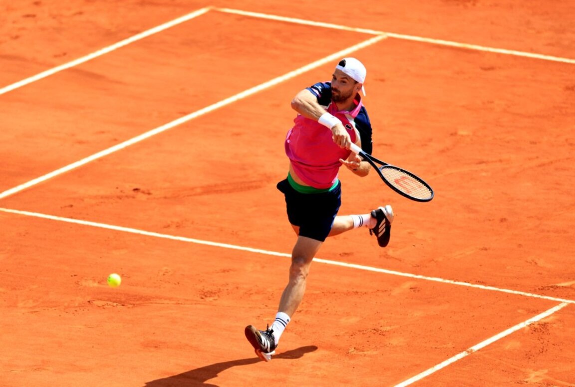 Grigor Dimitrov se estrena con una victoria en el Masters de Montecarlo