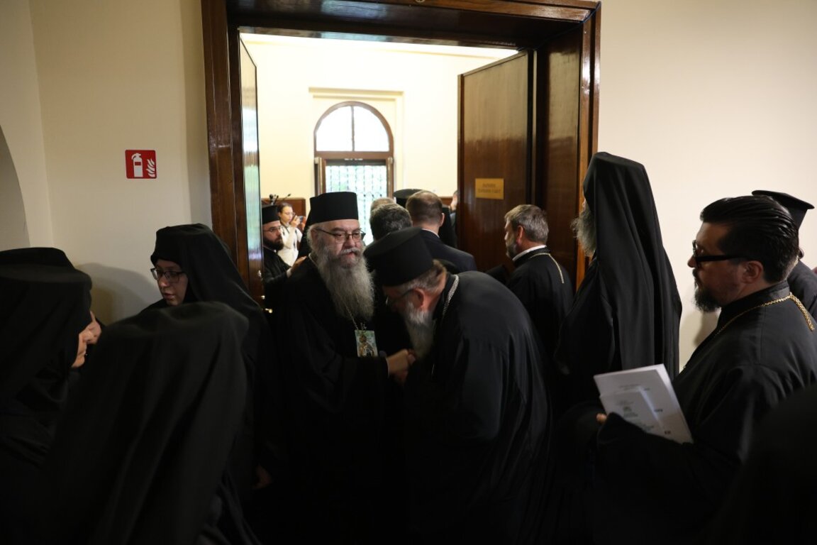 Начались выборы нового болгарского патриарха