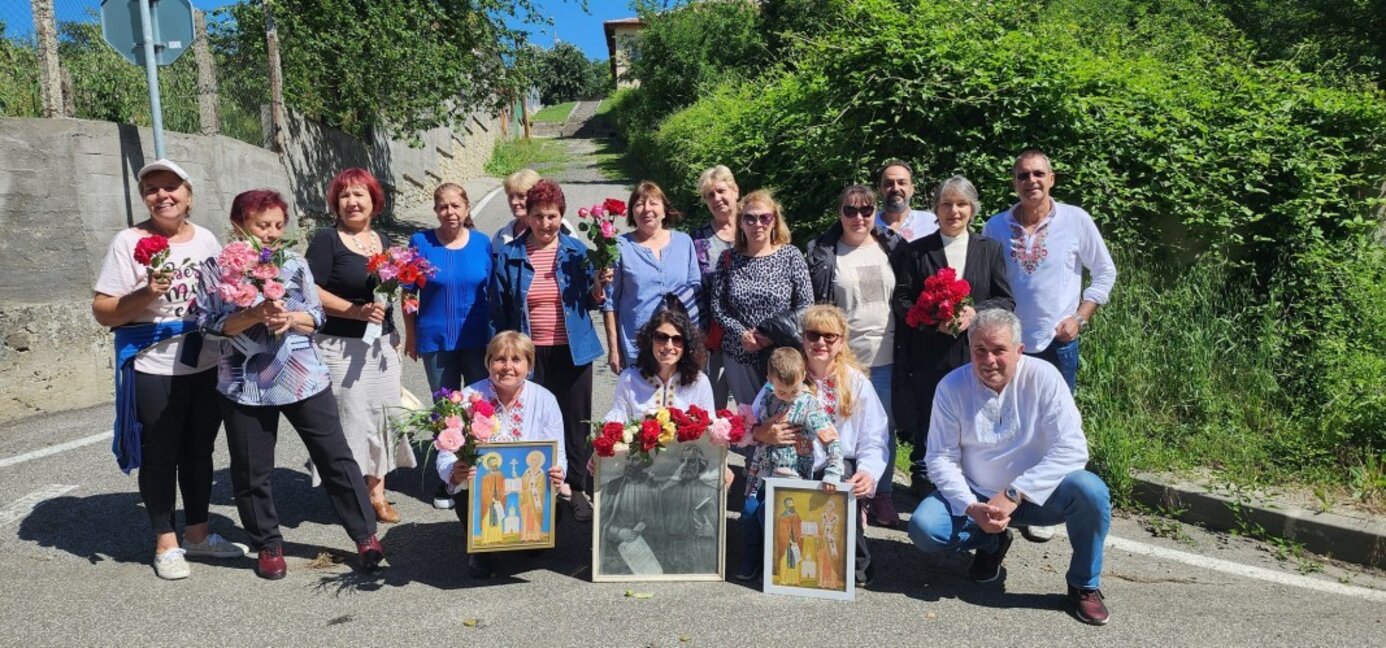 Театрали-самодейци в село Пчеларово с премиера на „Женско царство“