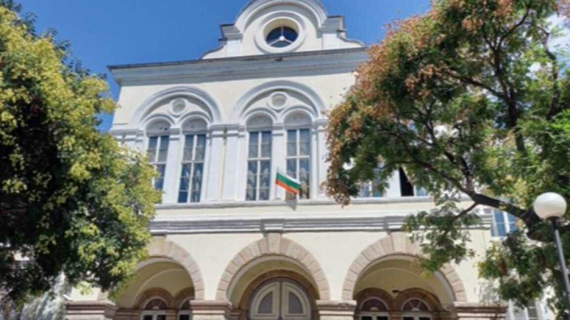В Хуманитарната гимназия ще има матури на 21 и 23 май