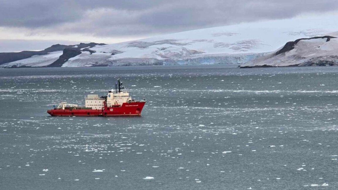 Новият лабораторен блок на българската Антарктическа база е изключително модерна сграда