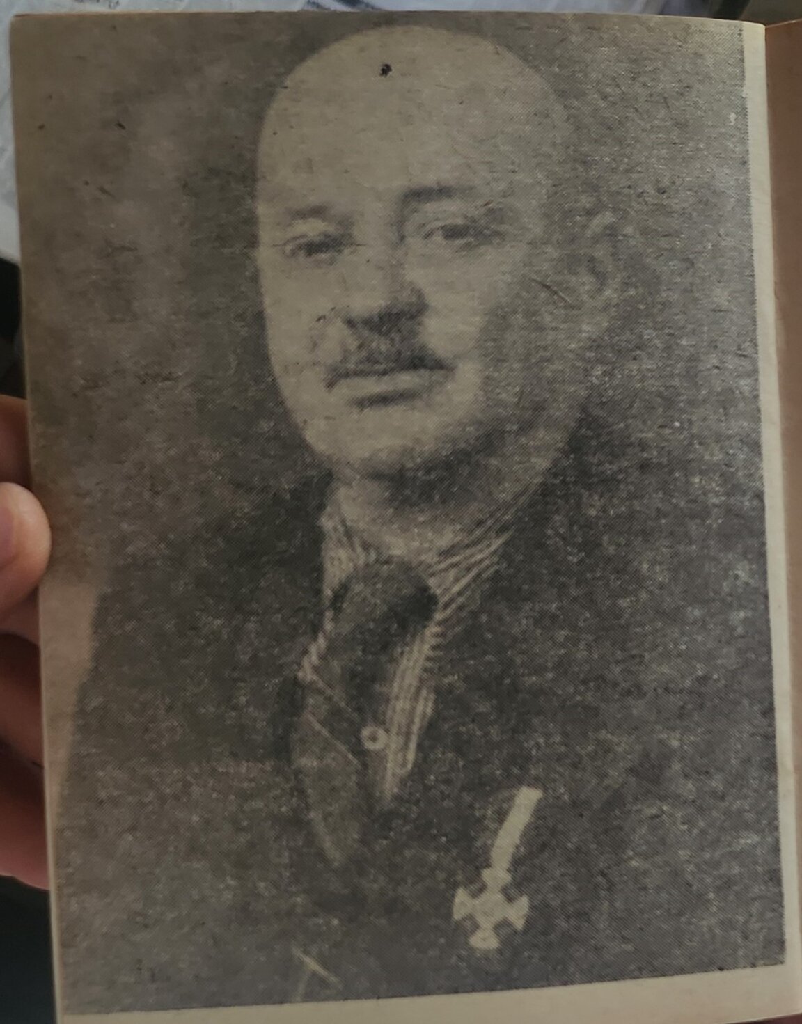 Иван Раев - българският лечител, открил лек за мистериозна болест, покосила цяла Европа