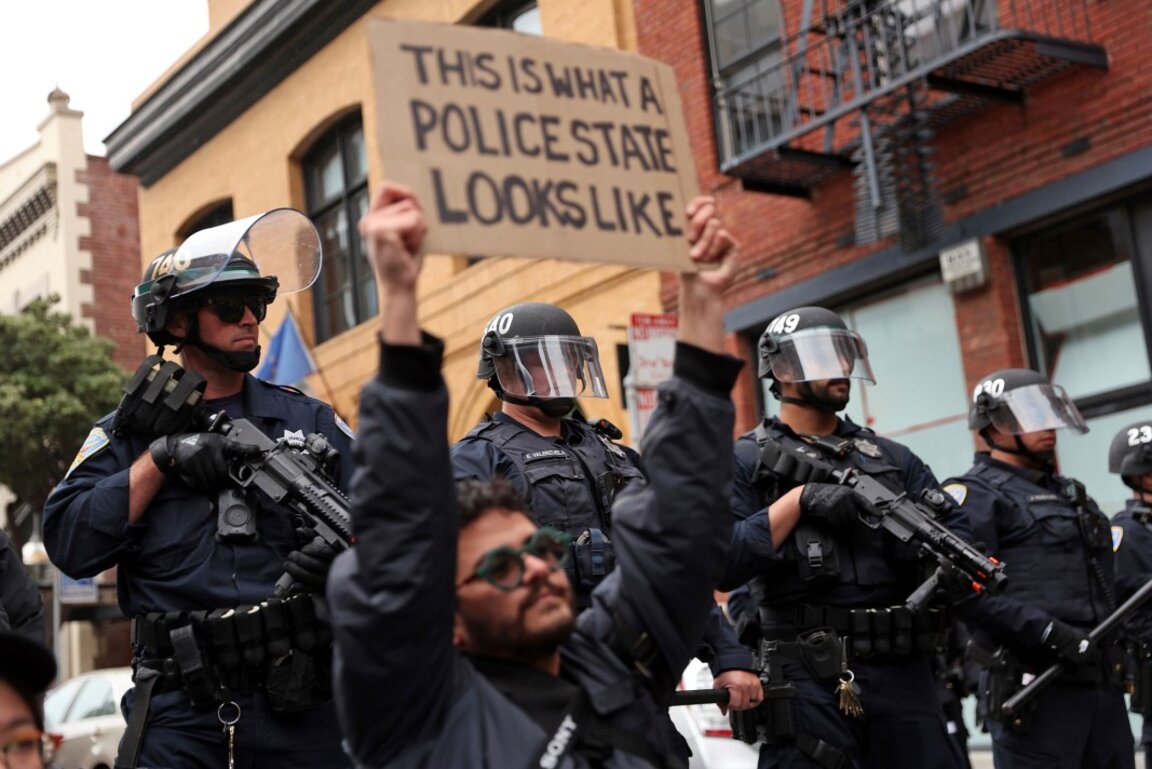 60 души са арестувани при протест и сблъсъци в Сан Франциско