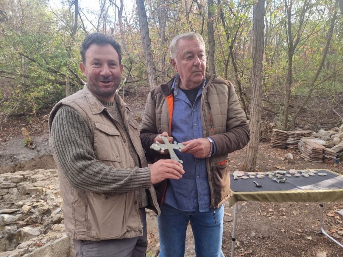 Откритие край Самоводене насочва към мястото на Търновската Света гора