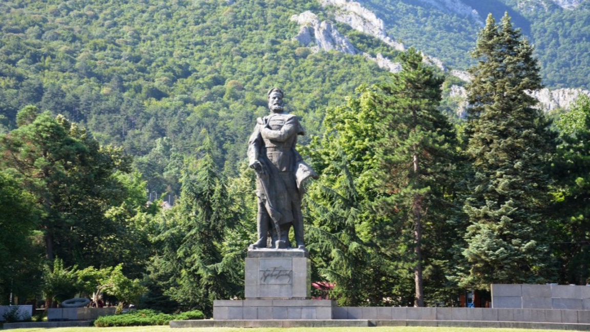 Паметник на Христо Ботев във Враца