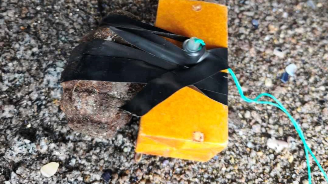  Унищожиха корозирала ръчна граната, открита в гараж в Бургас