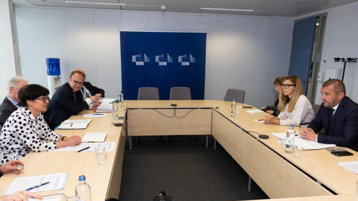 Ministrat bullgarë prezantuan në Bruksel projekte për ndërlidhshmëri