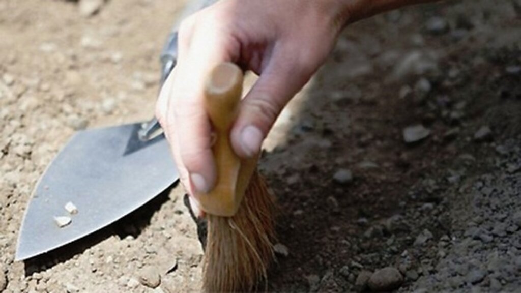 Строеж на газопровод доведе до находка: вероятно най-старото групово погребение в Полша