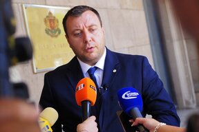 Депутати от "Възраждане" внесоха жалба в КС срещу промените в Закона за ДАНС