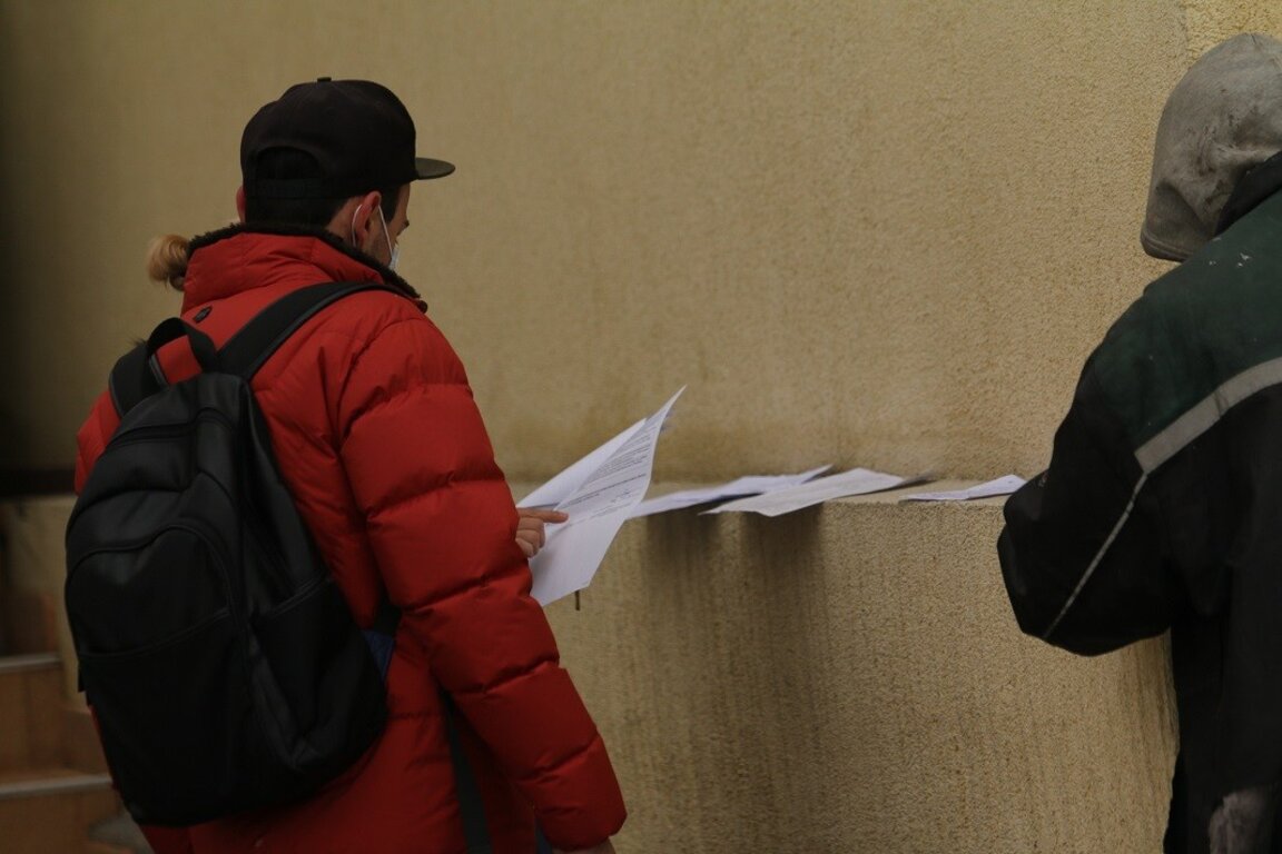 По семь безработных борются за одно рабочее место