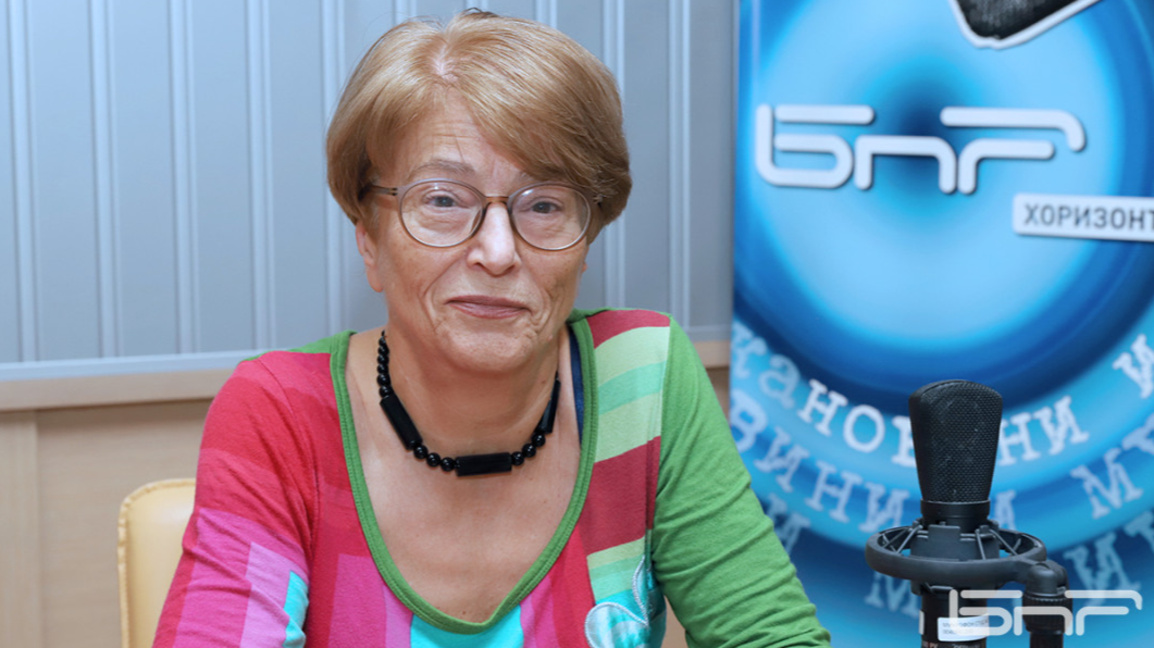 Копринка Червенкова