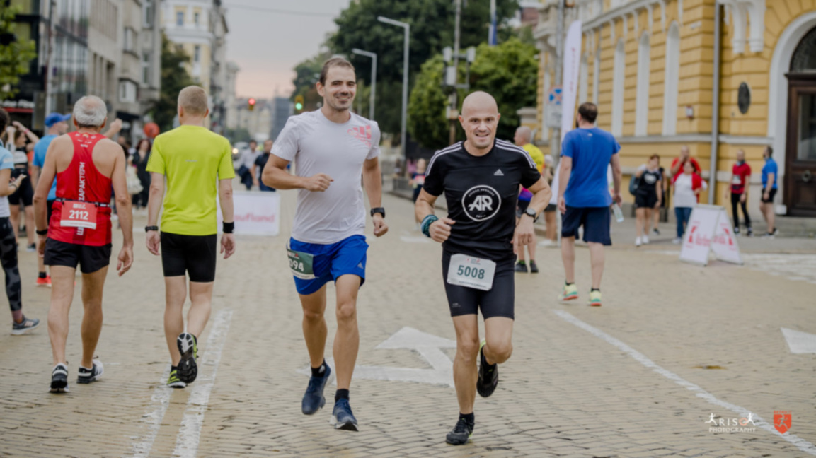 Маратонът е на 10 и 11 октомври.