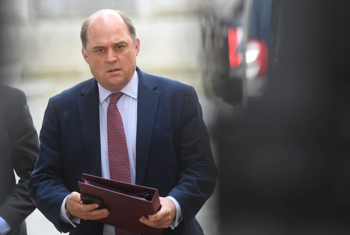 Бившият британски министър на отбраната Бен Уолъс