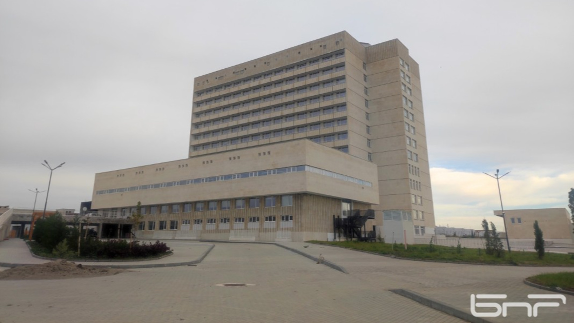 Новата сграда на областната болница в Ямбол