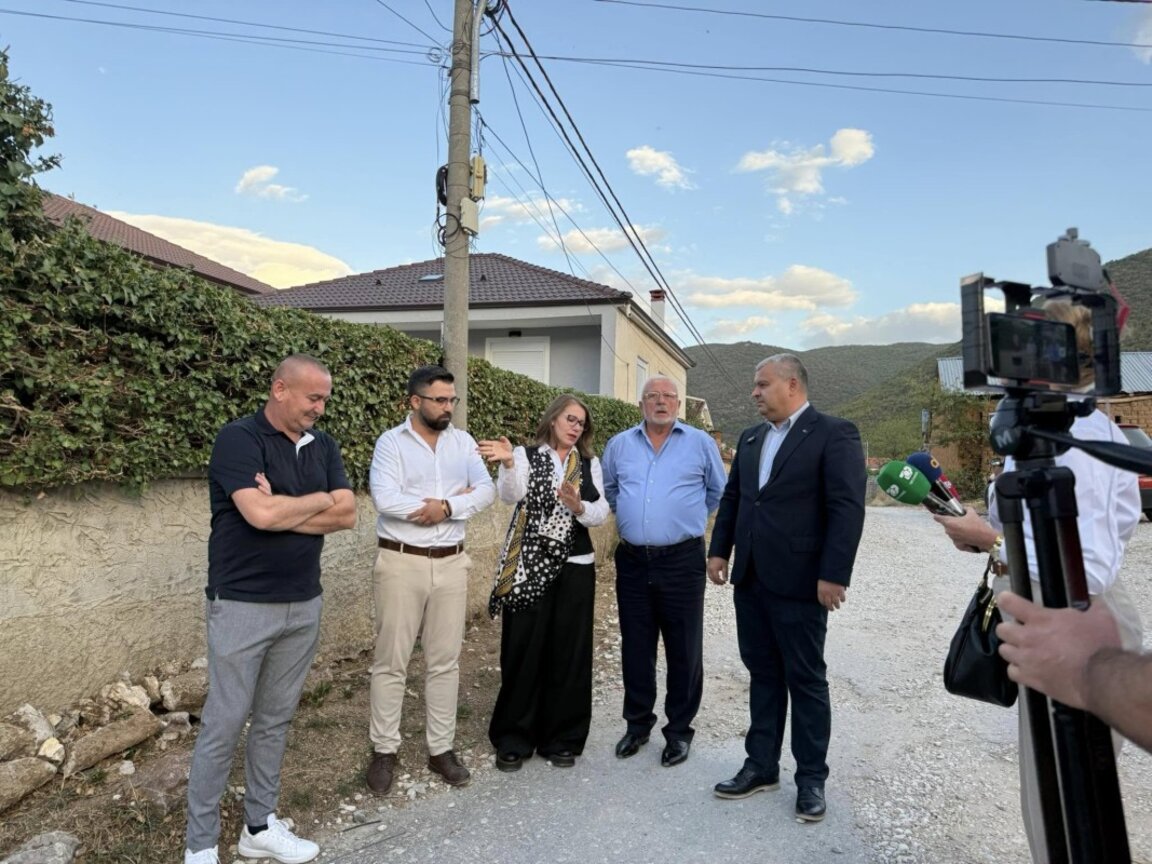Фондация "Българска памет" направи ново дарение за българите в Албания